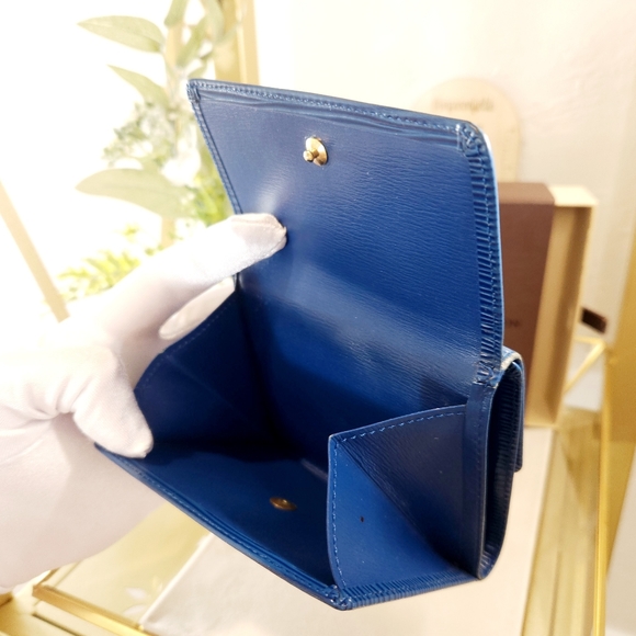 SALE! LV BUNDLE: wallet, box, & dustbag - authentic Louis Vuitton blue Epi - Picture 8 of 16